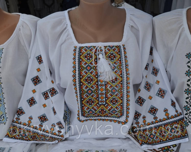 Сорочка з вишивкою "Яскрава"