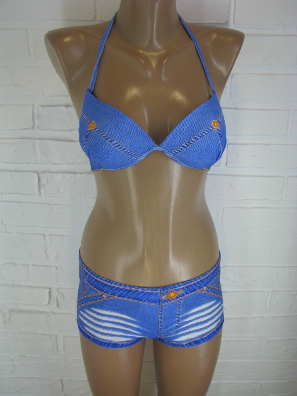 Жіночий купальник блакитний 007