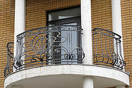 Кований балкон