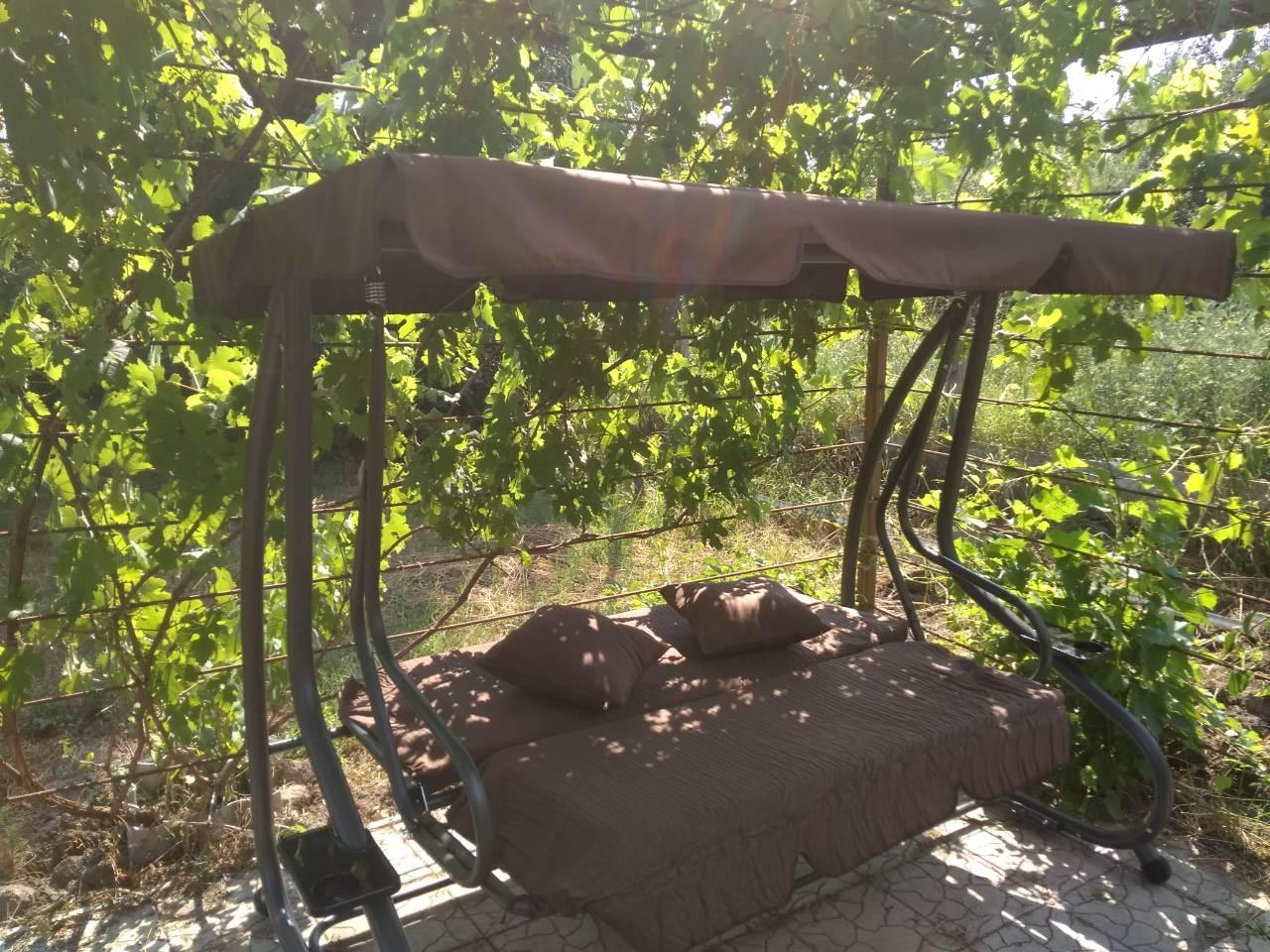 Садова гойдалка-ліжко "Люкс" з подушками коричнева, до 250 кг. Виробництво Польща.