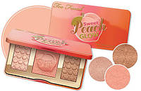 Палитра для лица Sweet Peach Glow PEACH-INFUSED HIGHLIGHTING PALETTE