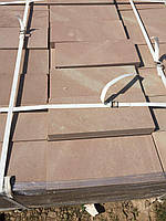 Тротуарна плитка бордова з пісковику різана-шліфована, з фаскою по колу, товщина 2 см