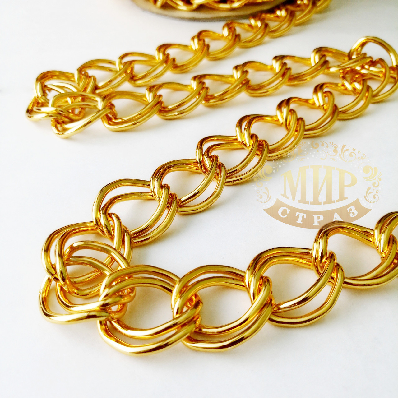 Металевий ланцюг, колір Gold, ширина 2,3 см*1м