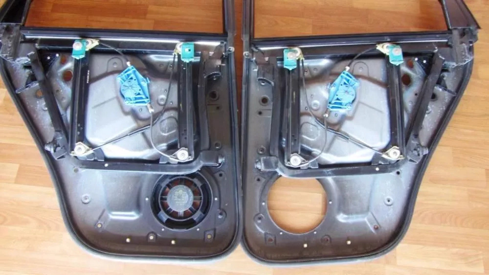 Склопідйомник + рамка Volkswagen Touareg 2003 - 2009 р. в.