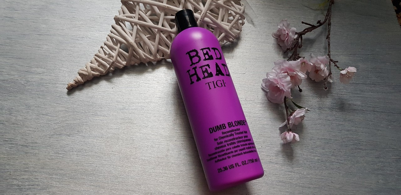 Кондиціонер, що відновлює, для пошкодженого волосся Tigi Bed Head Dumb Blonde Conditioner 750 мл