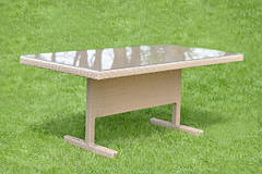 СТОЛИ САДОВІ