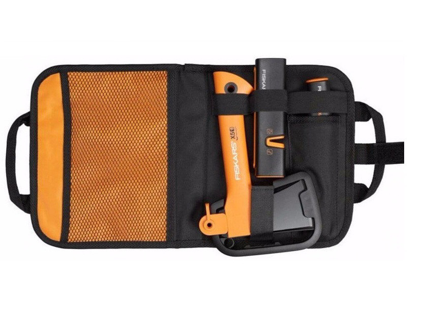 Набір подарунковий Fiskars 1025441 (сокира х5ххѕ + ніж поплавок 125860 + точилка 120740 + сумка)