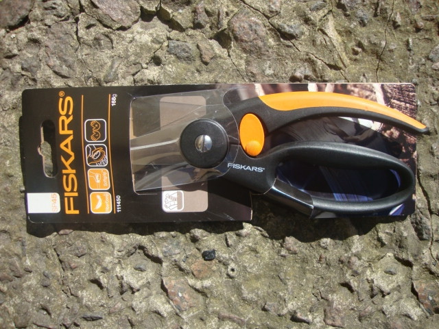 Універсальні ножиці з петлею для пальців Fiskars (111450)1001533