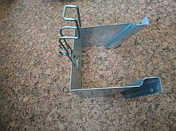 Кронштейн противідкатного башмака (упора) для вантажних автомобілів