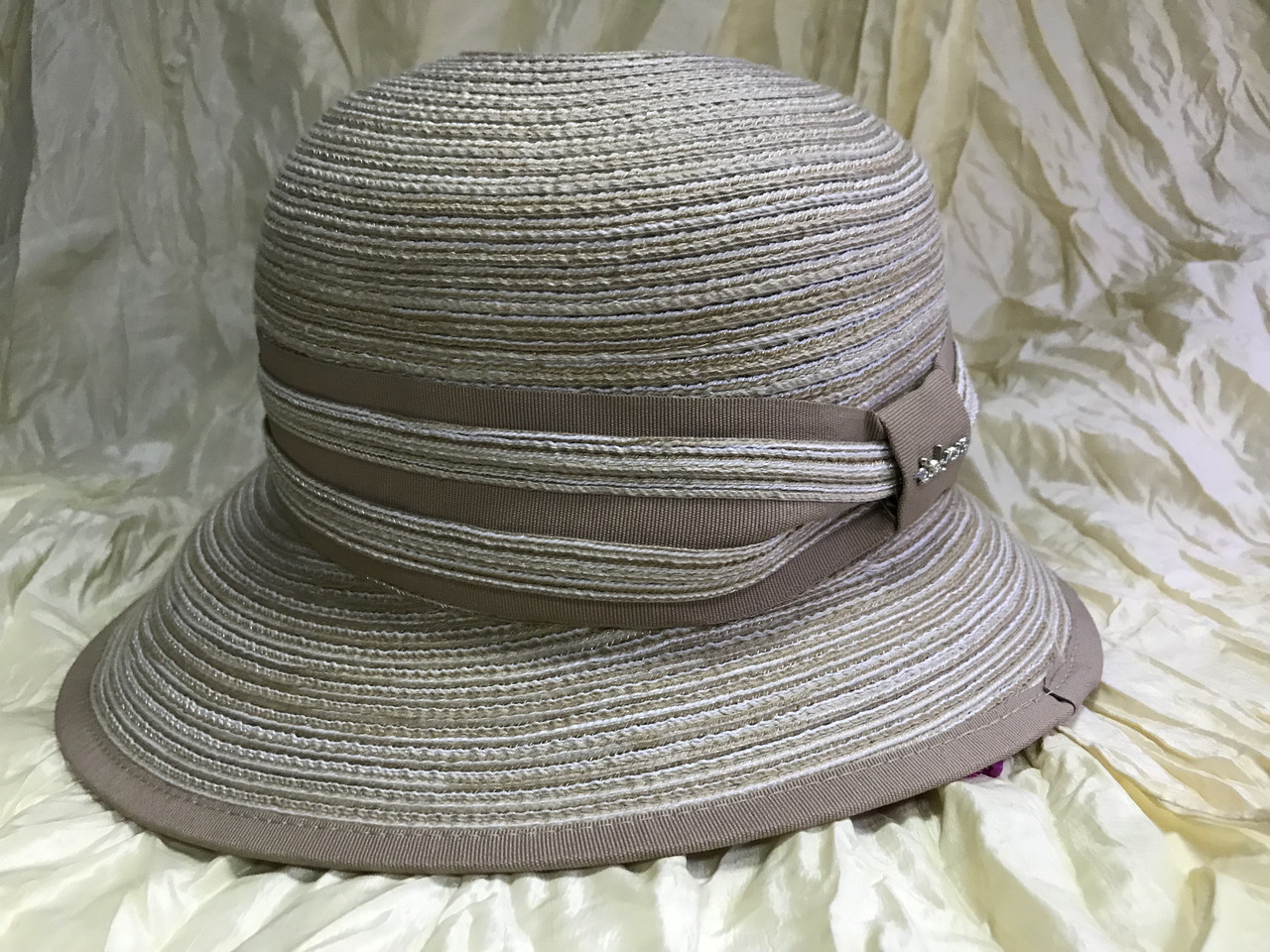 Женская летняя шляпа с уменьшенными полями сзади цвет бежевый в меланже - фото 2 - id-p686708306