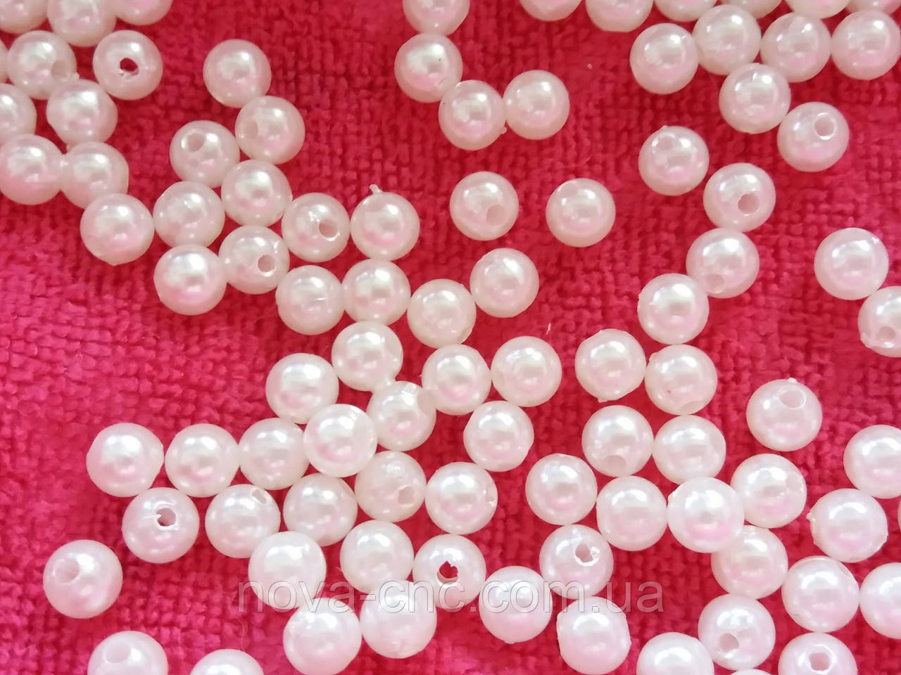 Намистини пластик "перли" білий (не білосніжний) 6 мм 500 грам