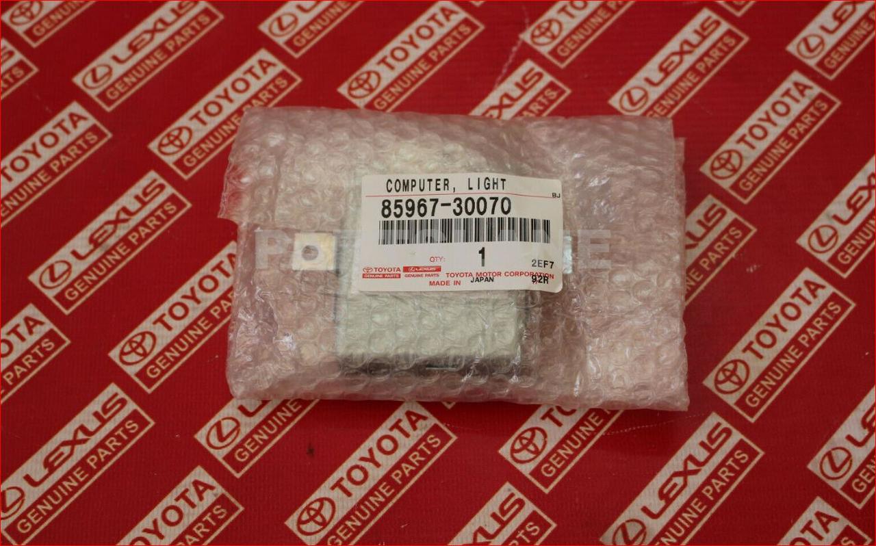 Б/У Блок керування світлом LED контролер 85967-30070 Koito