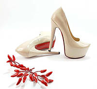 Туфли женские на красной подошве KF0336