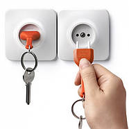 Ключниця настінна та брелок для ключів Unplug Qualy (білий-жовтогарячий), фото 3