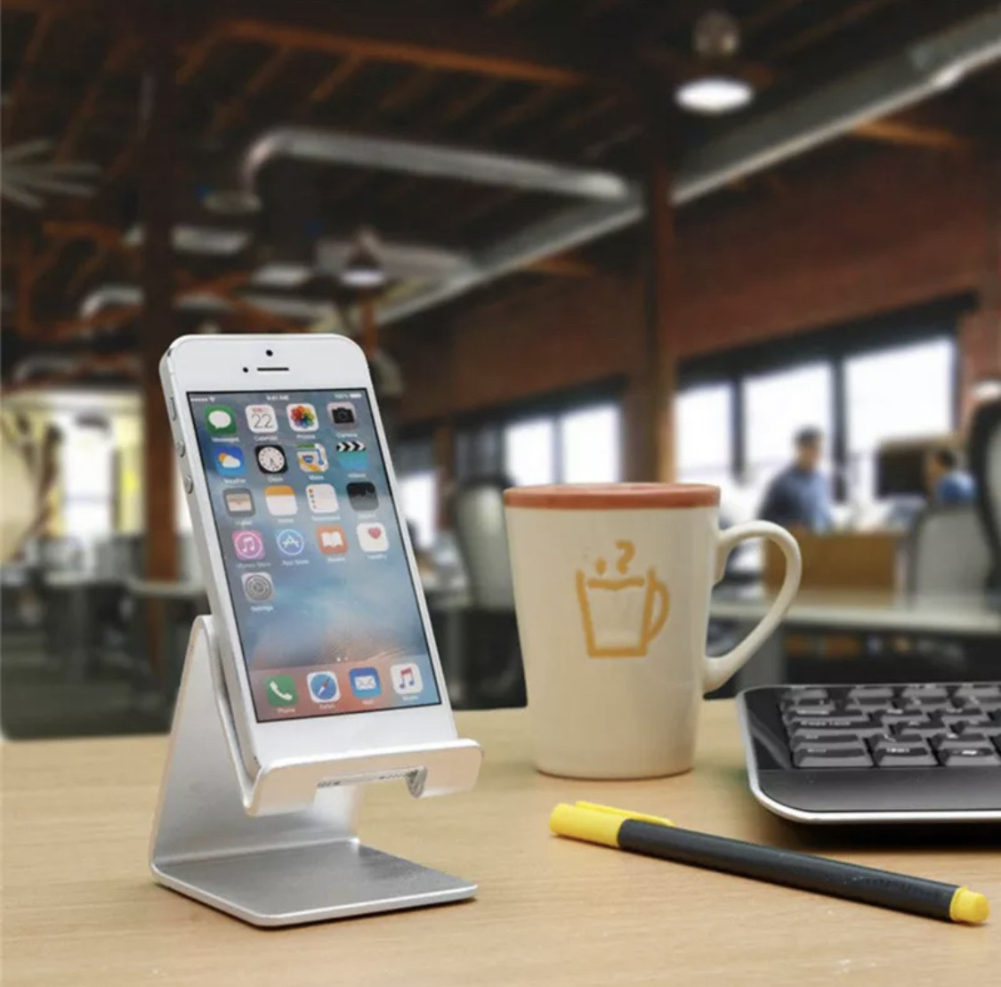 Універсальна алюмінієва підставка-тримач Stainless для смартфонів і планшетів (сріблястий)