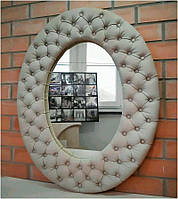 Зеркало с овальной рамой Капитоне каретная стяжка, выбор формы, размера и материала