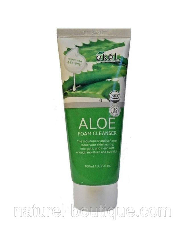 Пінка для вмивання Ekel Aloe Foam Cleanser з екстрактом 
алое