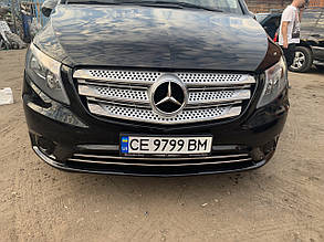 Накладки на решітку радіатора Vito W447 (Чорний Хром)