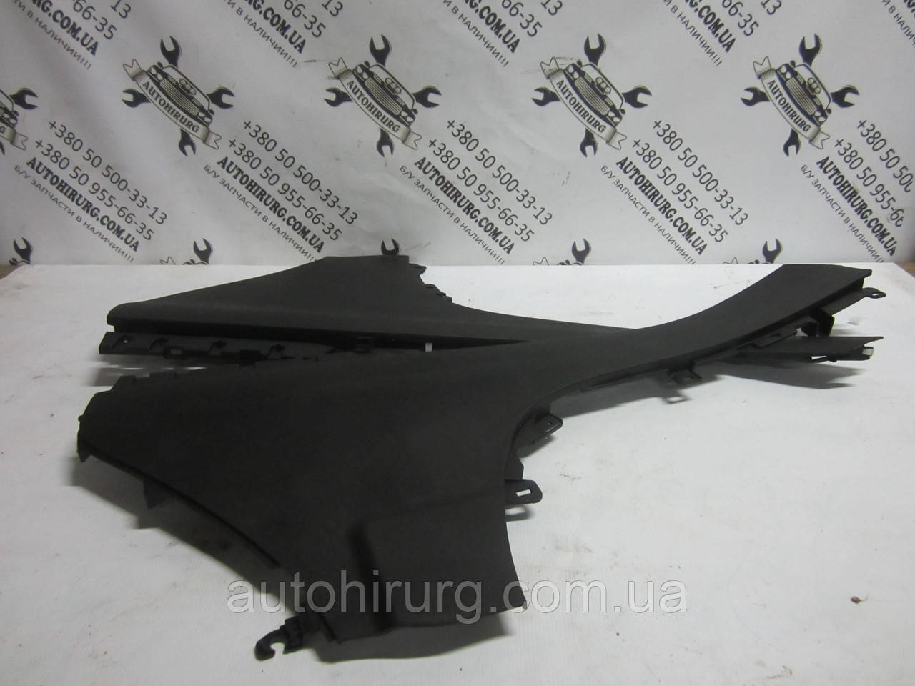 Бічна накладка центральної консолі Acura MDX (83413-STX-A010-M1 / 83414-STX-A010-M1)