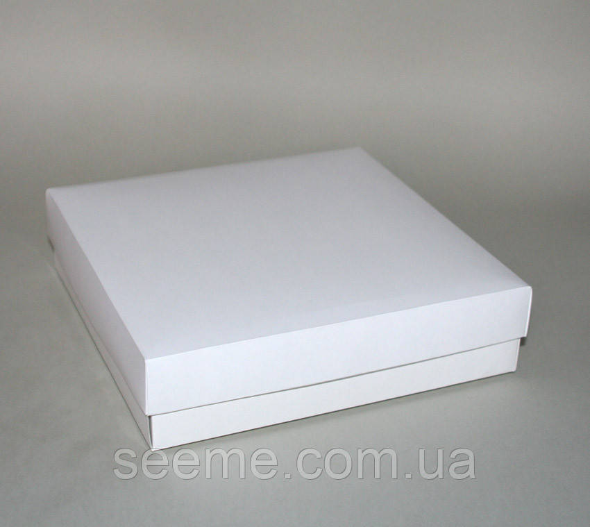 Коробка подарункова, 200х200х50 мм.