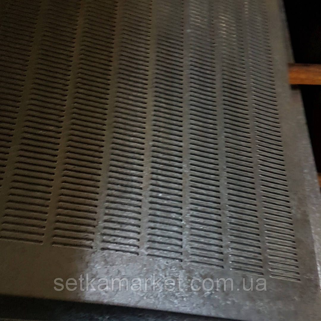 Решето (сито) для Сепаратора (710х1420 мм.), товщина 0.8, клітинка 2,2х20 мм, оцинкований метал