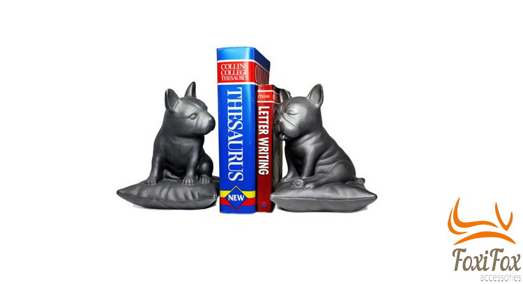 Підставка для книг " Бульдоги"