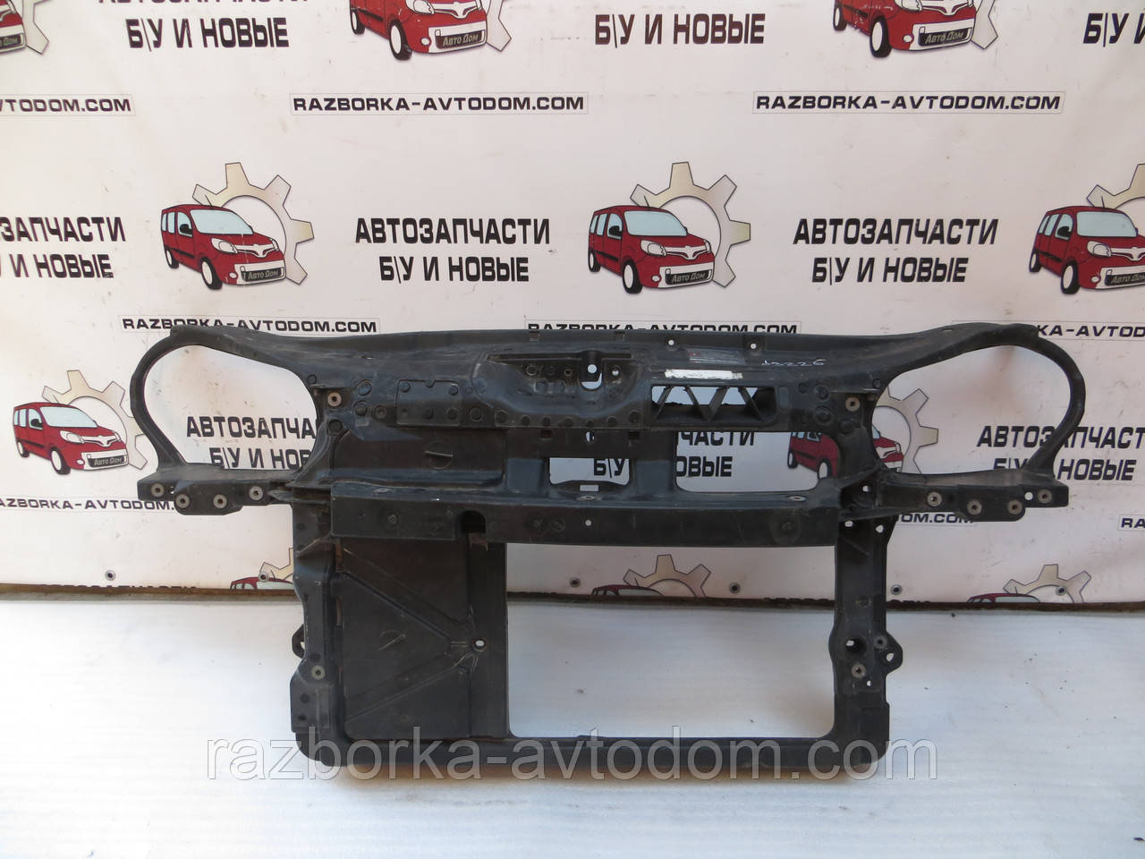 Панель передня VW Polo 9N (2001-2005) OE:6Q0805588