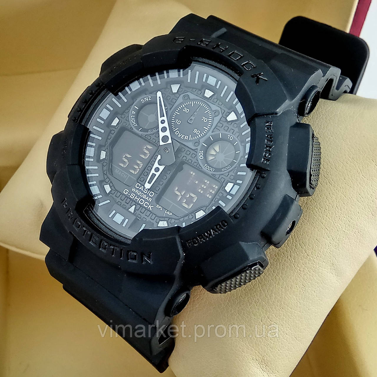 Удароміцні, вологозахищені спортивні наручний годинник Casio G-Shock GA-100 чорного кольору з чорним циферблатом