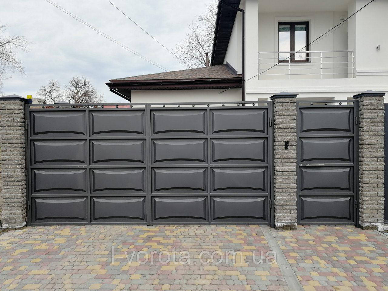 Ворота розпашні металеві (дизайн шоколадка, фільонка лінза)