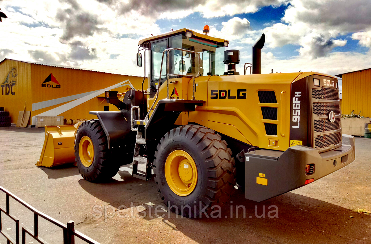 Фронтальний навантажувач SDLG L956FH, вантажопідйомність 5.4 тонн, ковш 3-4,5 куб.м.