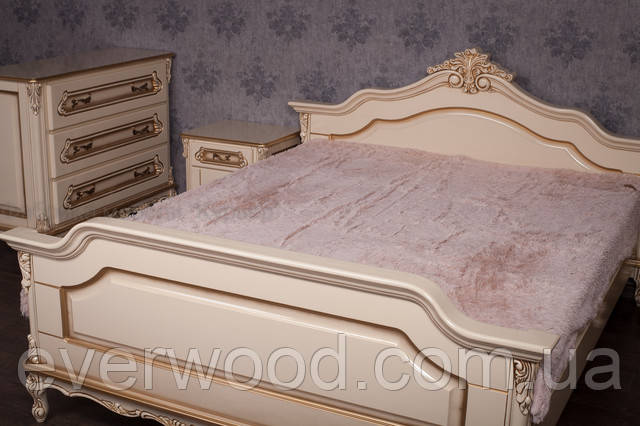 Ліжко в спальню з дерева