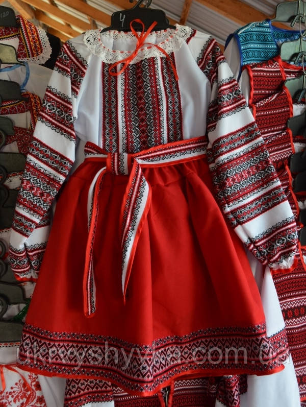 Комплект вишитий "Соломія" червоний
