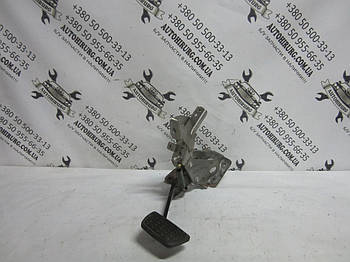 Педаль гальма Toyota Tundra