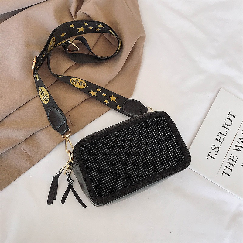 Сумка жіноча з текстильним ремінцем у стилі Marc Jacobs Anna Sui з камінчиками (чорна)