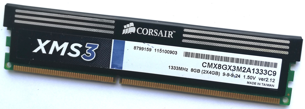 Ігрова оперативна пам'ять Corsair DDR3 4Gb 1333MHz PC3 10600U 2R8 CL9 (CMX8GX3M2A1333C9) Б/В