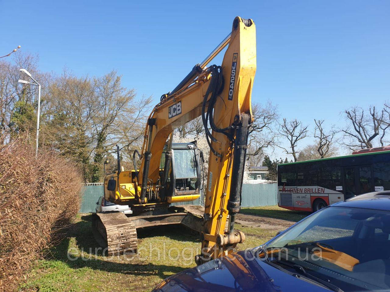 Гусечний екскаватор JCB JS240LC.