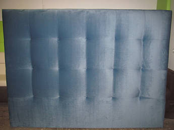 М'яке наголов'я ліжка