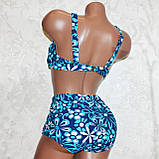 58 розмір. Класичний жіночий купальник, синій із блакитними квітами, роздільний, м'яка чашка, без кісточок, фото 7