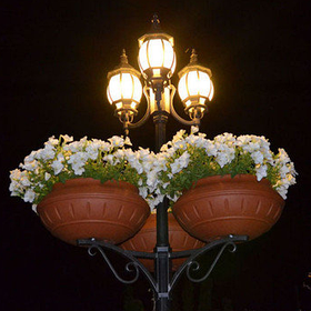 Вуличні вазони для квітів