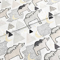 Польская хлопковая ткань "Мишки бежевые с треугольниками на белом"