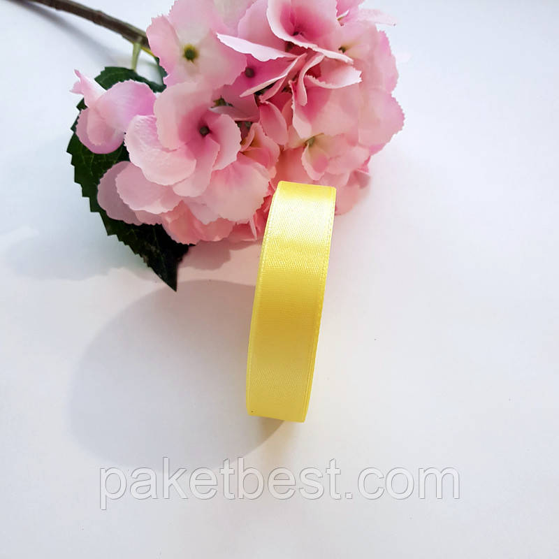 Стрічка атласна 2 см/33 м "Лимонний"