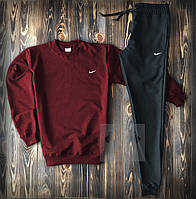 Спортивний костюм з Nike бордового кольору