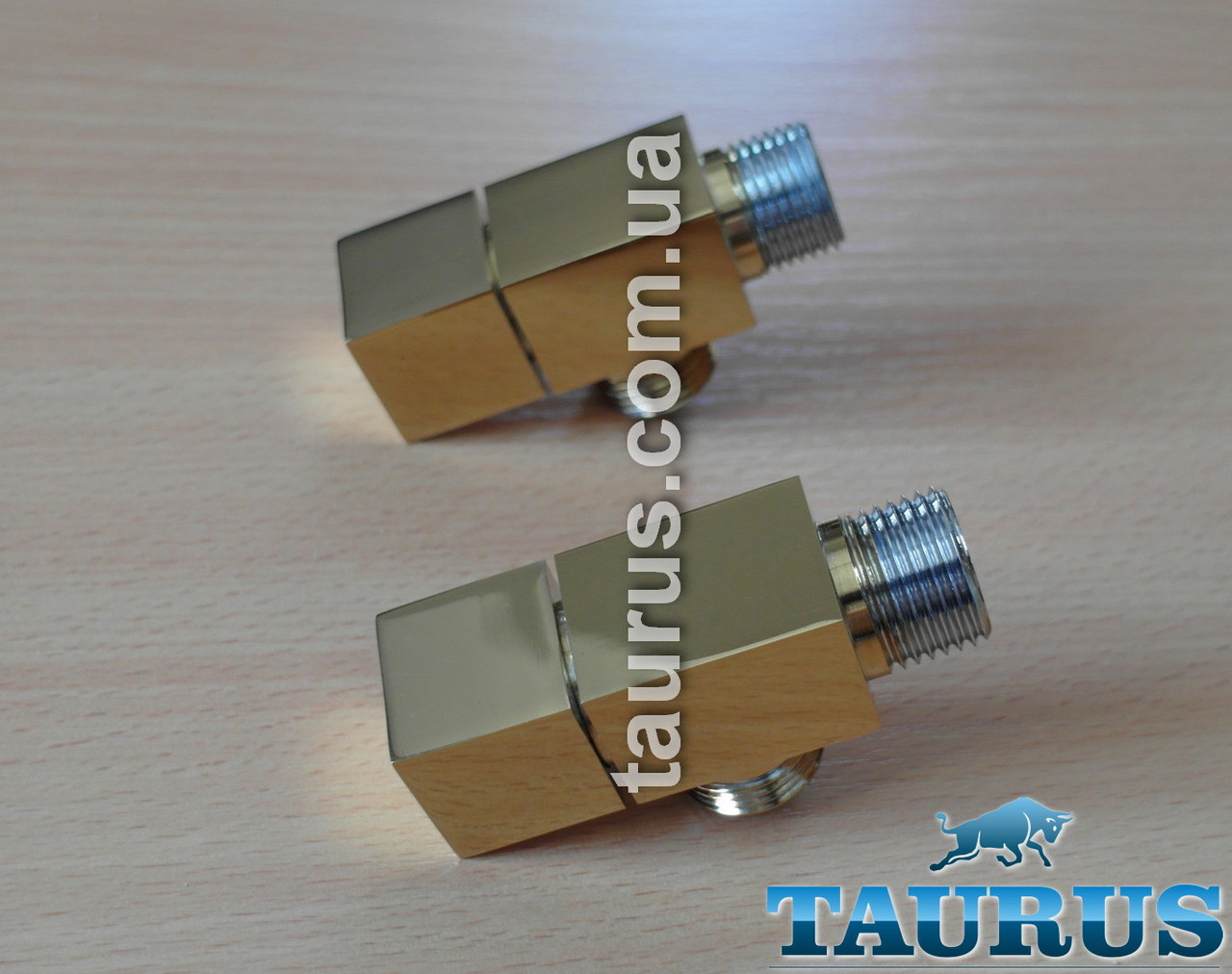 Золотий кран кутовий ThermoPulse CUBE Gold квадратної форми для рушникосушок, 1/2" (комплект)