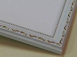 РАМКА 30х40.25 мм. Ультрабіла з орнаментом.Для фото,дипломів, материн.