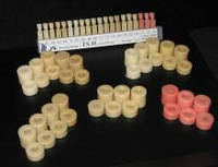 Ацеталь-ацетатна пластмаса для пресування тиском зубних протезів і їхніх деталей-поштучно (1 таблетка 7 г)