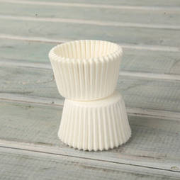 Паперова форма для цукерок №3b біла 30х24 мм, 100 шт.