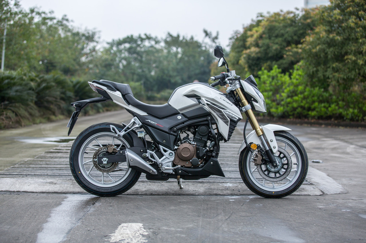 Мотоцикл LIFAN KP250 (249 куб.см)