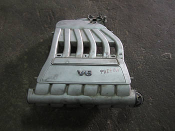 Впускний колектор Volksvagen Phaeton