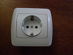 Розетка 1-я з заземленням (фікслайн) EL-BI ZIRVE білий