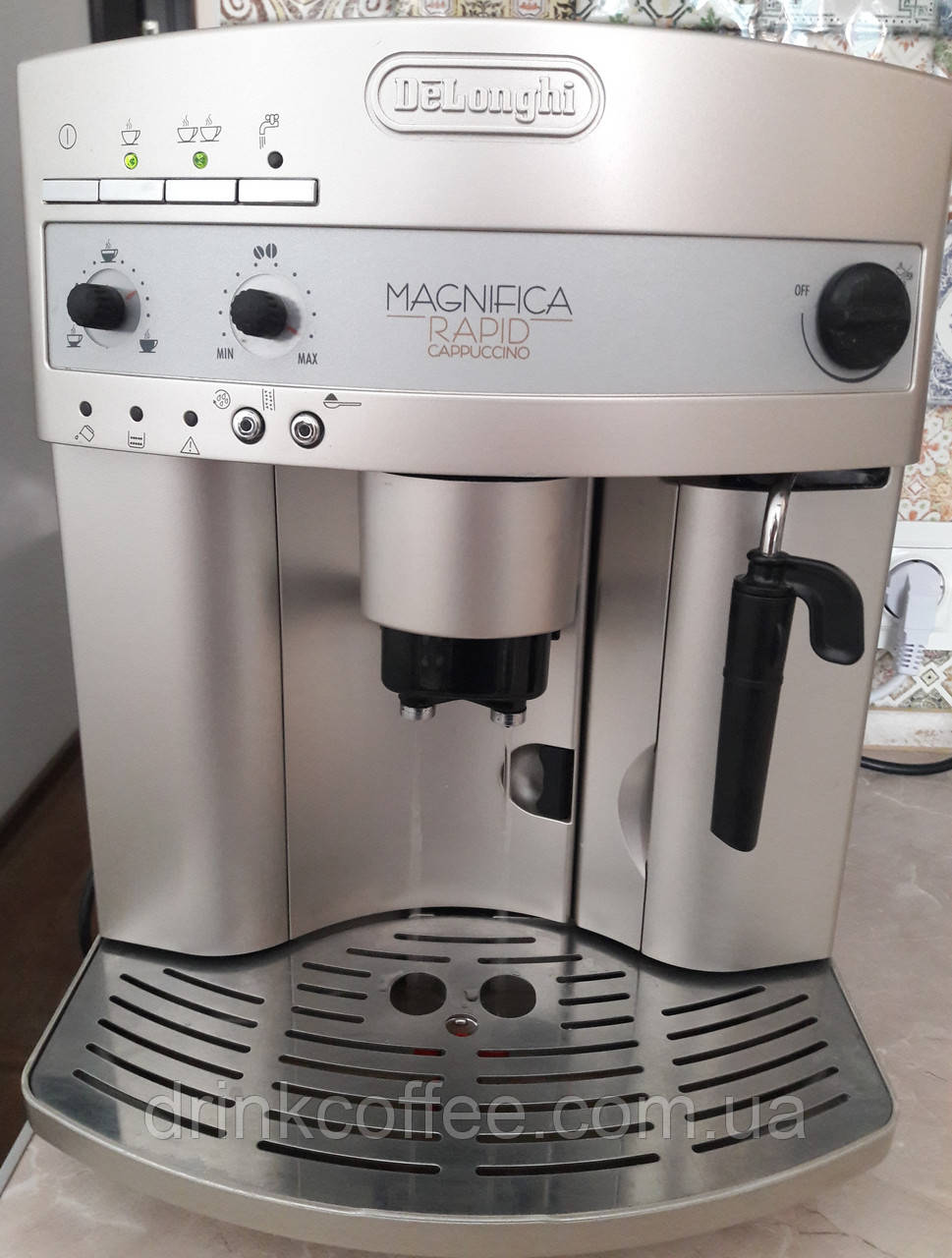 Кавомашина DeLonghi ESAM 3300 Magnifica Rapid Cappuccino б/у